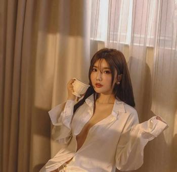 macy, 28 Asian female escort, Fort McMurray